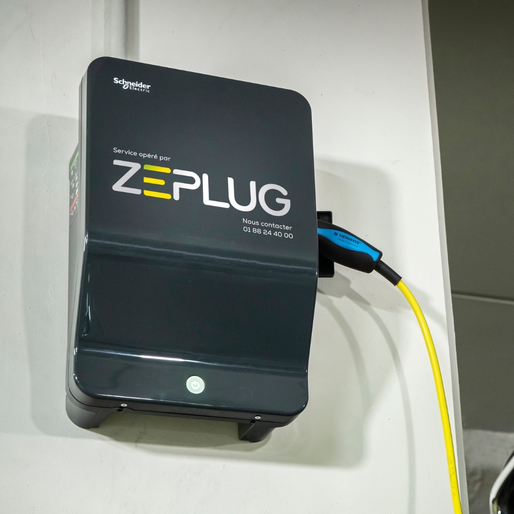 Support cable de recharge - recharge voiture electrique - Carplug